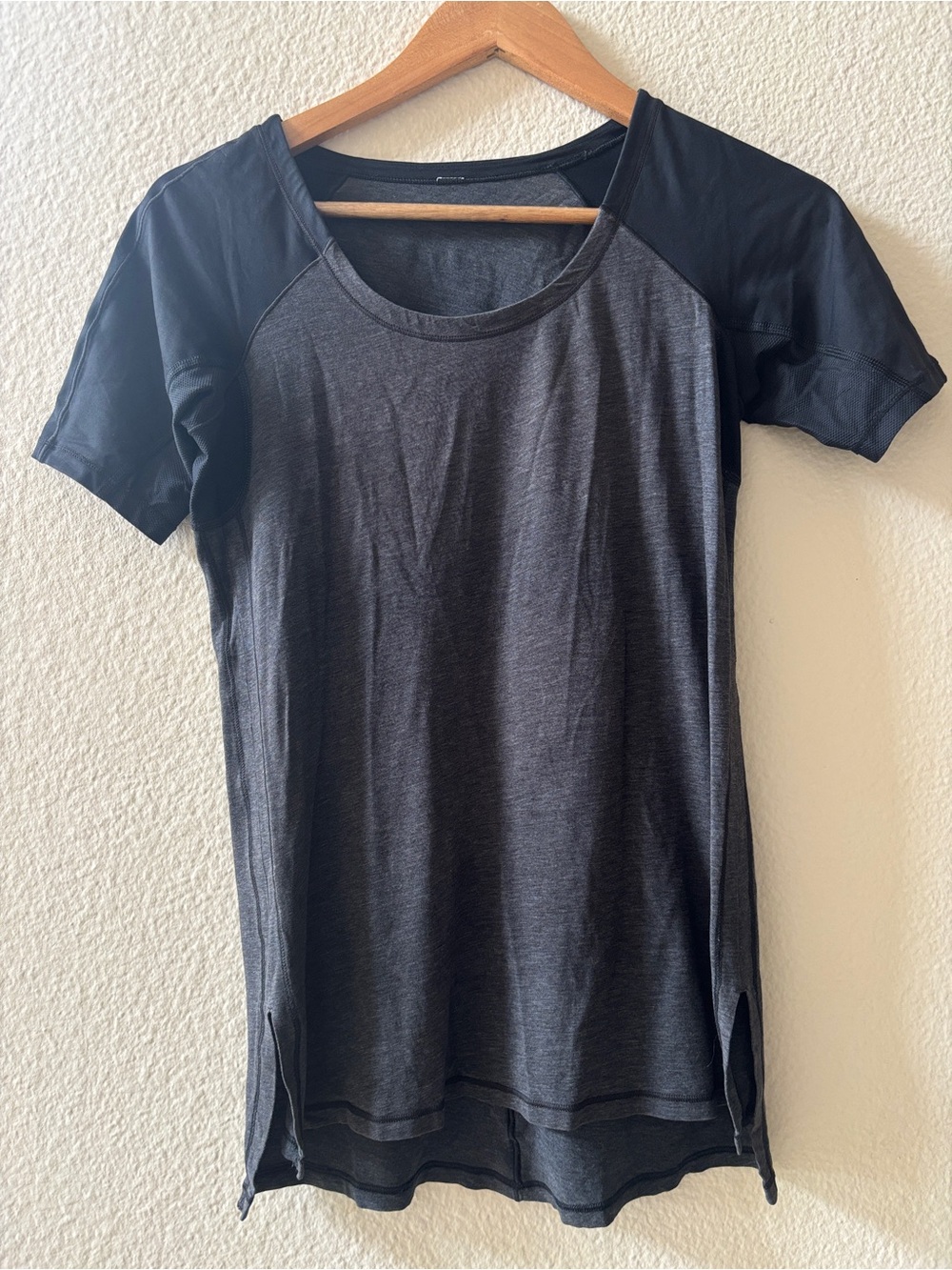 Lululemon Spincity Tee